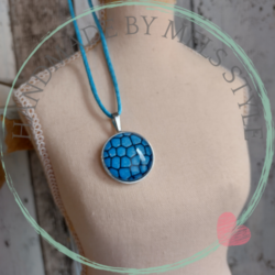 Handgemaakte ketting snake skin blue