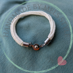Handgemaakte armband Saar